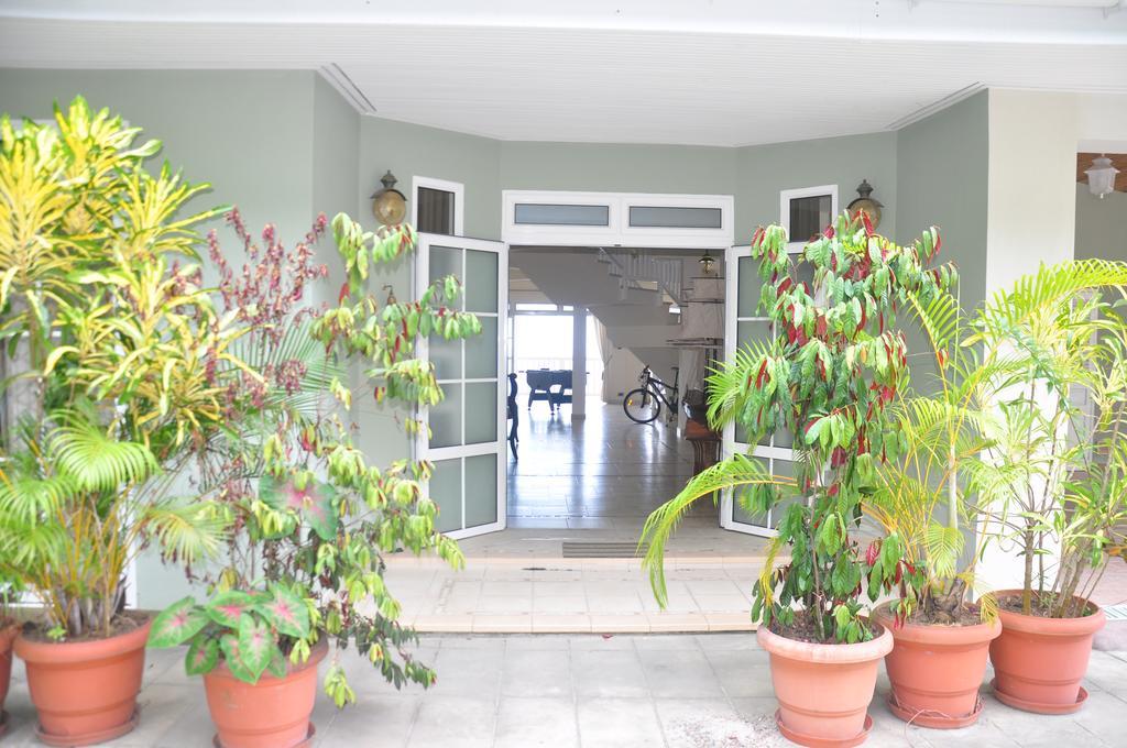 Bord Mer House Glacis  Buitenkant foto